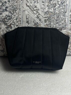 GIVENCHY PARAFUMA BAG